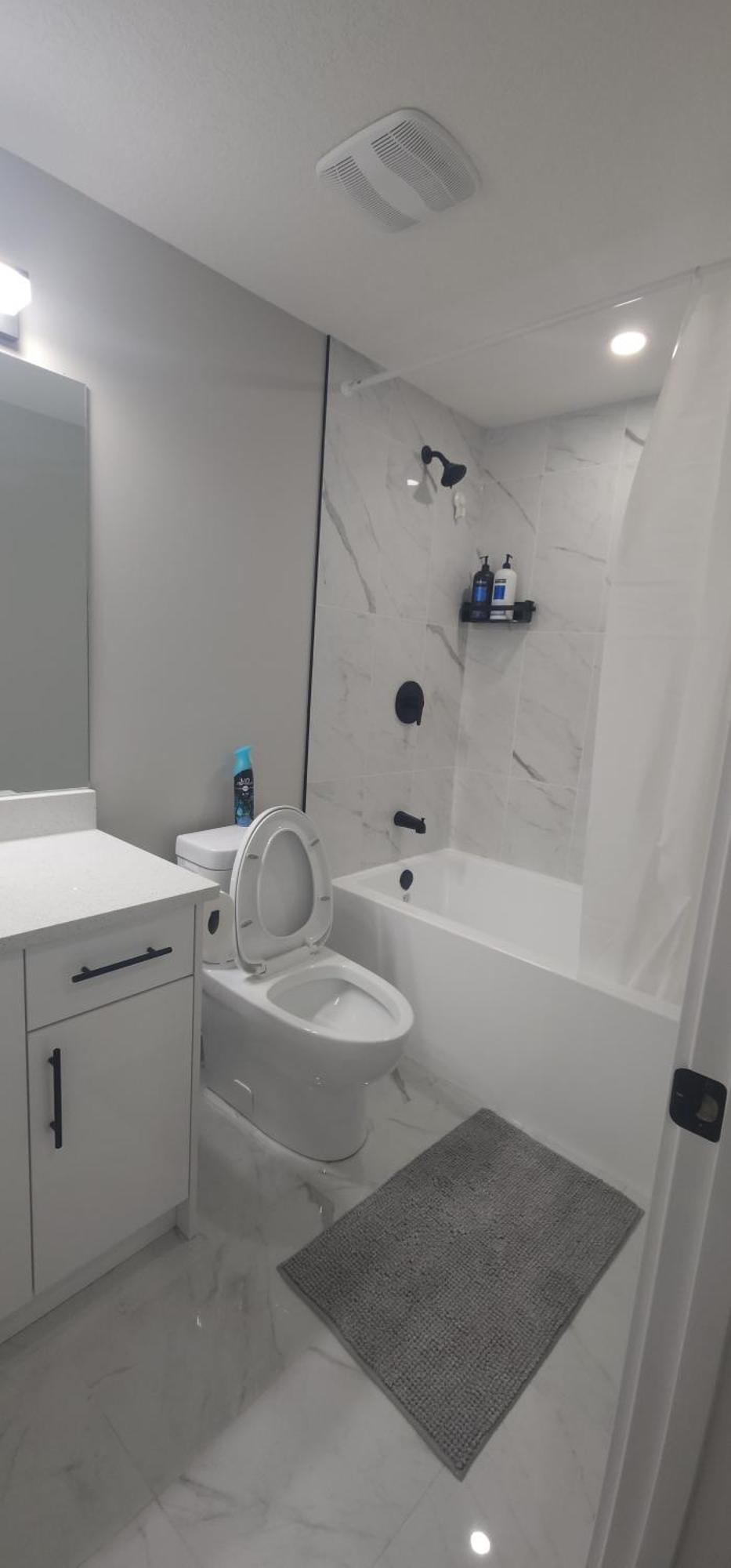 Fabulous And Cozy Guest Suite Calgary Ngoại thất bức ảnh